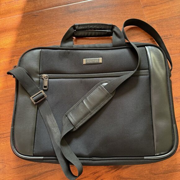 KENNETH COLE REACTION R-Tech 17"‎ Laptop Bag Briefcase Black Handles & Strap - Picture 11 of 16